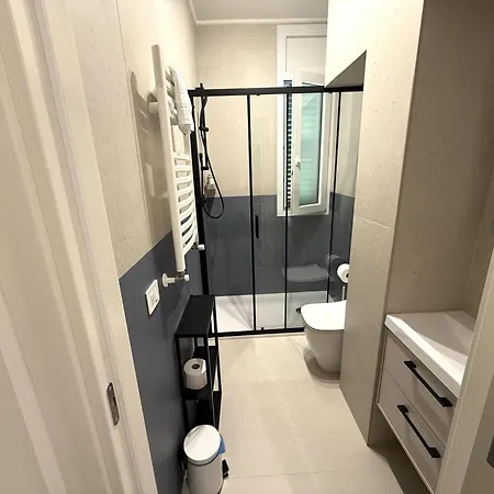 Apartment Pop House